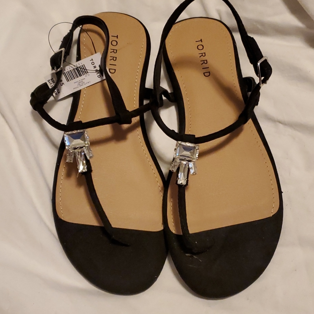 Size 8.5 NWT torrid sandals